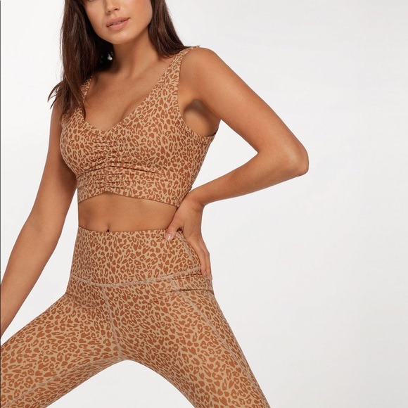 Lorna Jane Desert Leopard Active Longline Sports Bra - Size Small - Picture 5 of 7